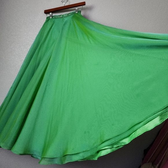 SHERRI HILL Maxi Skirt Shimmer Fabric in Brat Green‎ size 0 - Picture 6 of 11